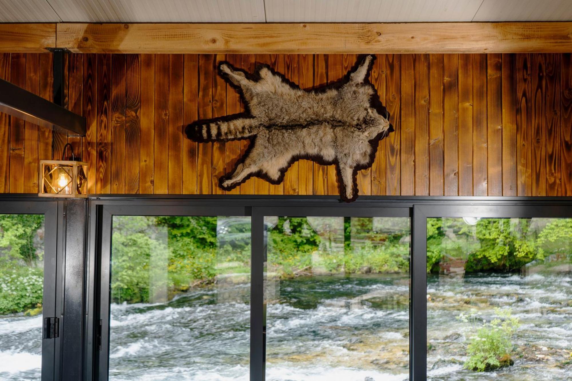 Hostal Domacinstvo Na Kraju Svijeta Sipovo Exterior foto